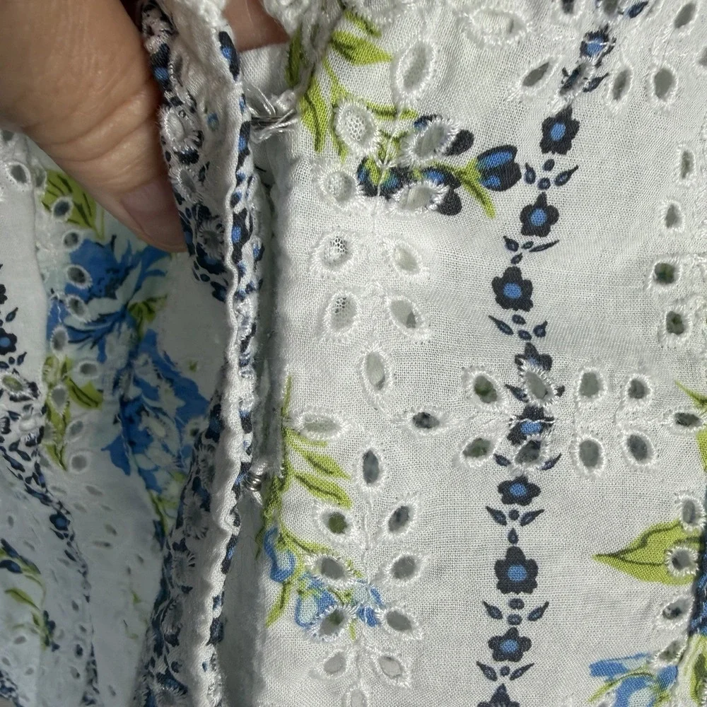 Free People Floral Printed Blossom Eyelet Blouse‎ Smocked White Combo Sz Small